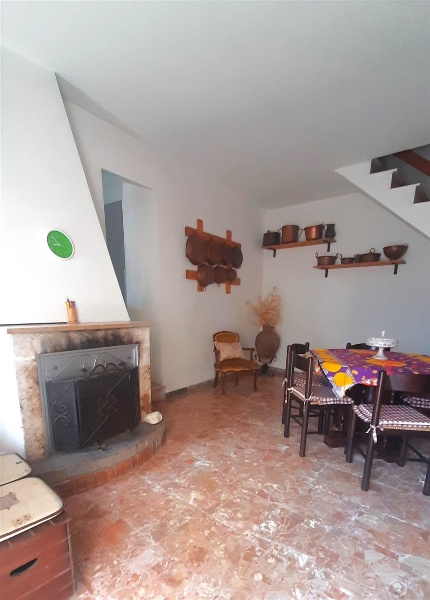 casa indipendente in vendita a Scurcola Marsicana in zona Cappelle dei Marsi