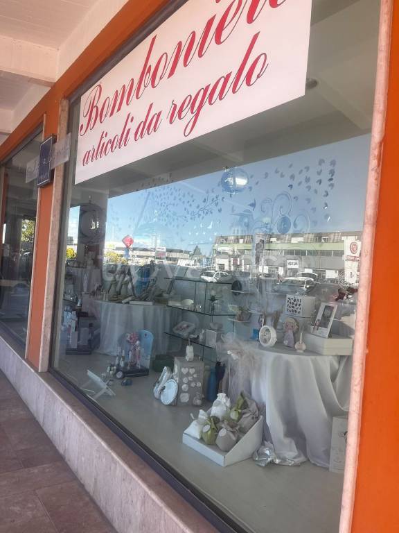 negozio in vendita a Scurcola Marsicana in zona Cappelle dei Marsi