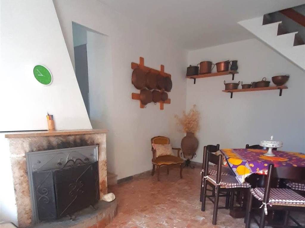 casa indipendente in vendita a Scurcola Marsicana in zona Cappelle dei Marsi