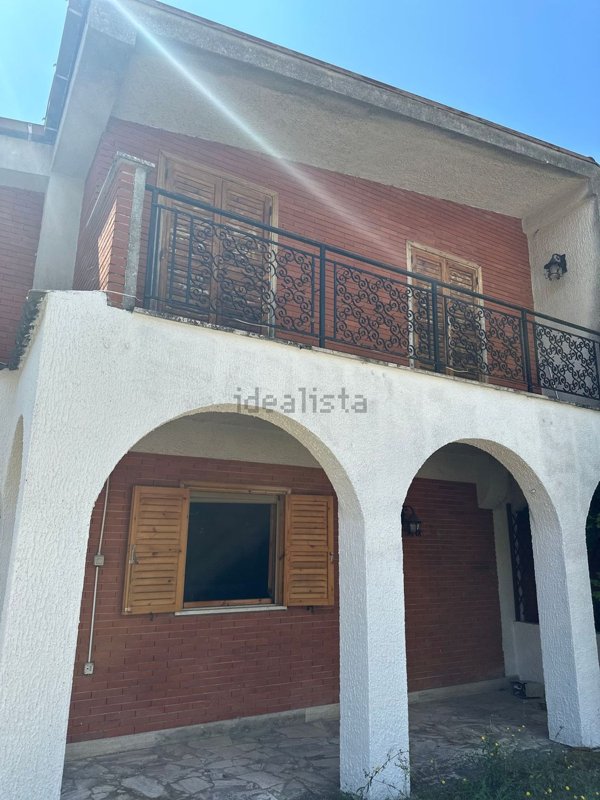 casa indipendente in vendita a Scurcola Marsicana in zona Cappelle dei Marsi