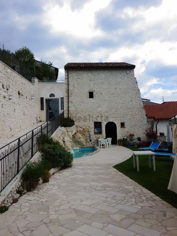 villa in vendita a Scurcola Marsicana in zona Cappelle dei Marsi