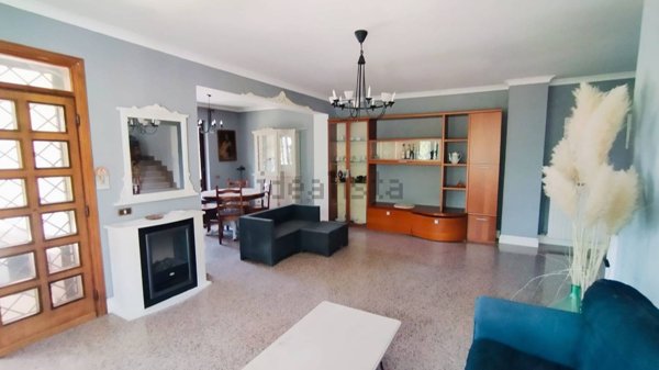 casa indipendente in vendita a Scurcola Marsicana in zona Cappelle dei Marsi