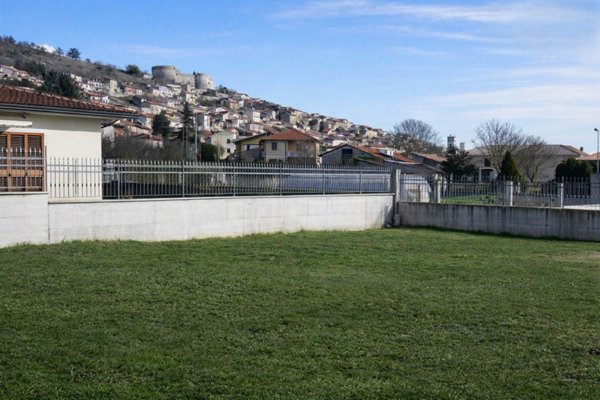 ufficio in vendita a Scurcola Marsicana in zona Cappelle dei Marsi