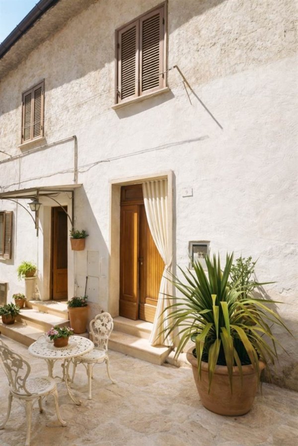 casa indipendente in vendita a Scurcola Marsicana in zona Cappelle dei Marsi