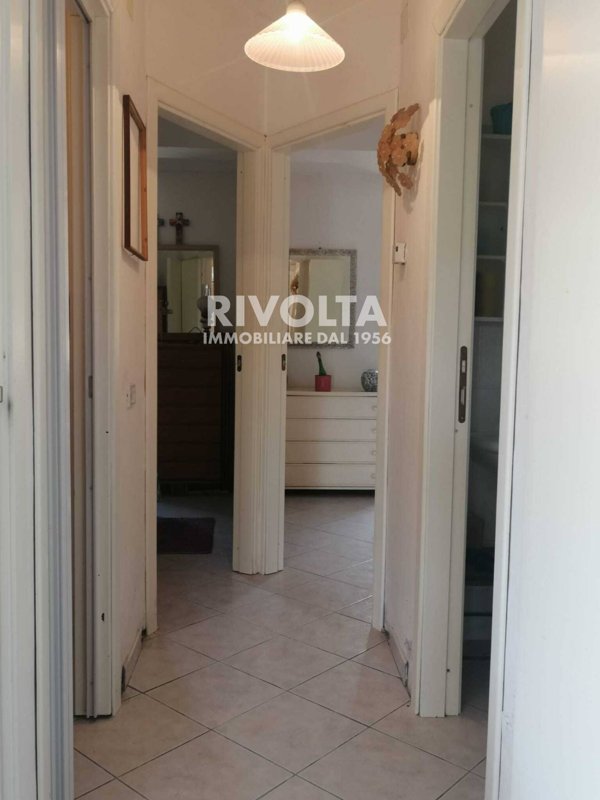 casa indipendente in vendita a Scurcola Marsicana in zona Cappelle dei Marsi
