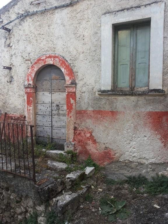 casa indipendente in vendita a Secinaro