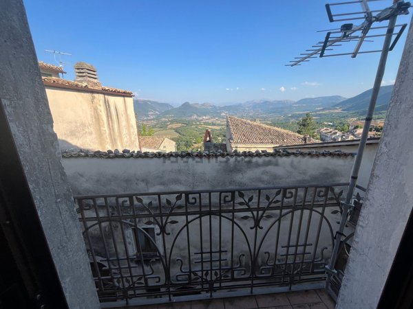 appartamento in vendita a Secinaro