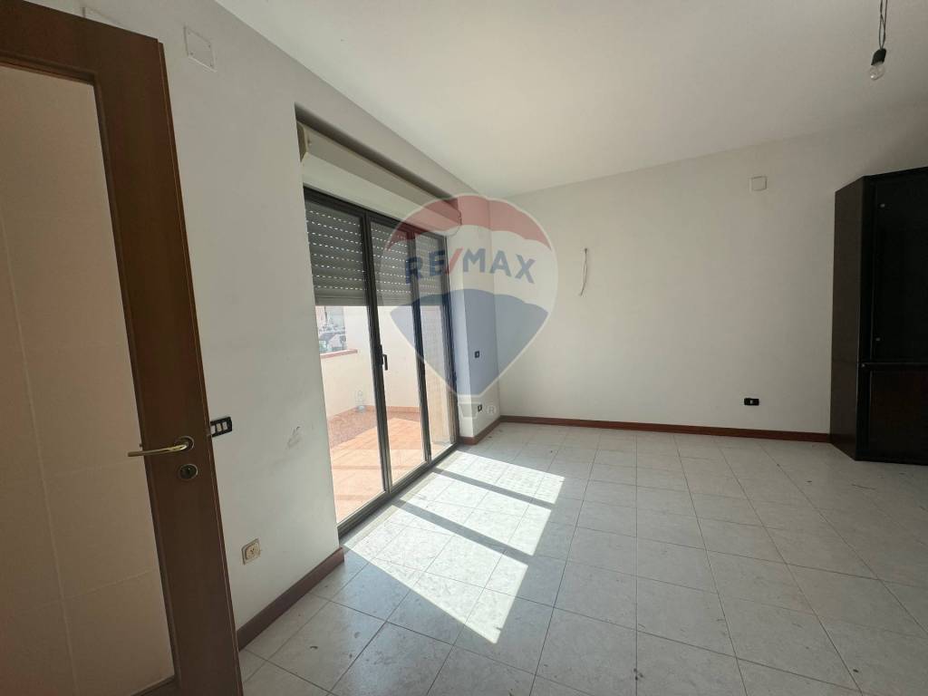 casa indipendente in vendita a Sulmona