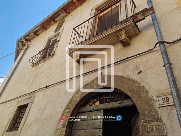 casa indipendente in vendita a Sulmona