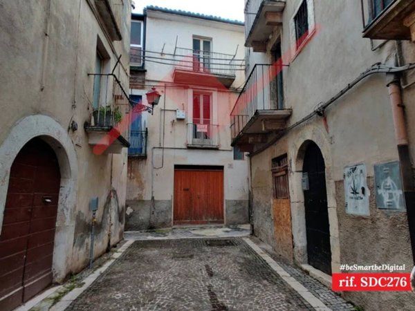 casa indipendente in vendita a Sulmona