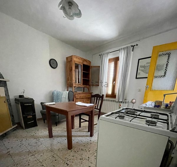 appartamento in vendita a Sulmona in zona Badia/Bagnaturo