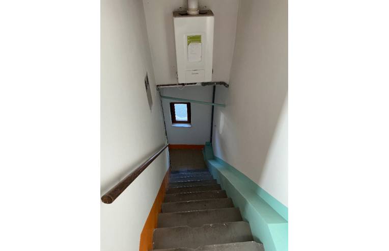 appartamento in vendita a Sulmona in zona Badia/Bagnaturo