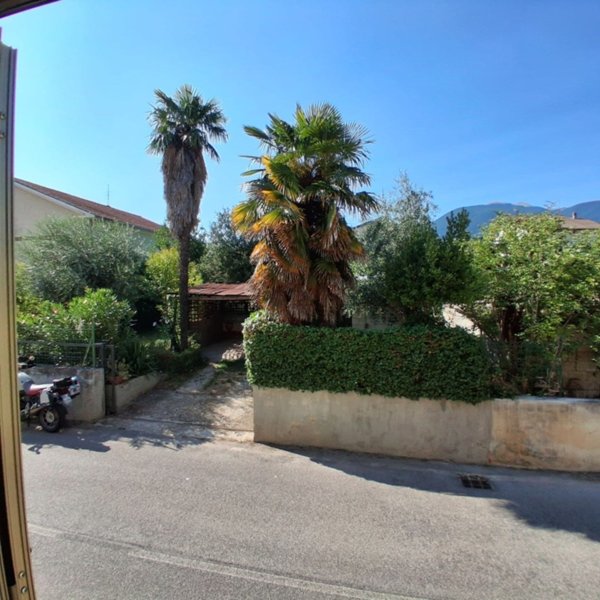 casa indipendente in vendita a Sulmona in zona Torrone
