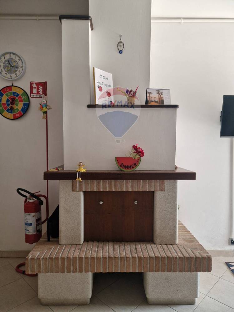 casa indipendente in vendita a Sulmona in zona Badia/Bagnaturo