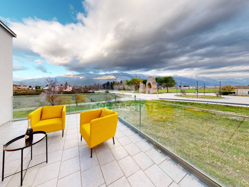casa indipendente in vendita a Sulmona