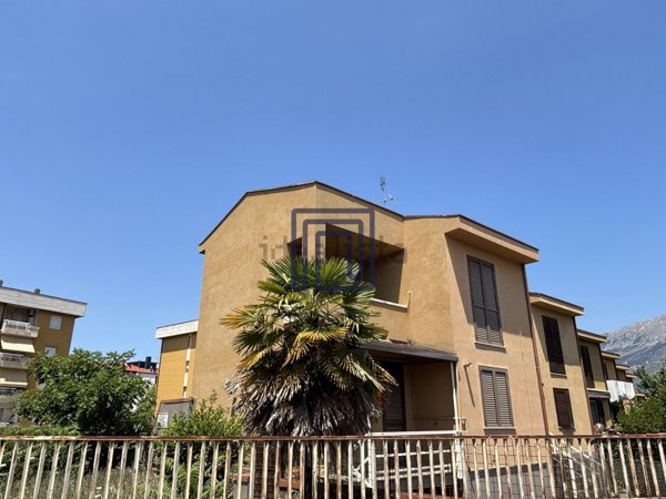 casa indipendente in vendita a Sulmona