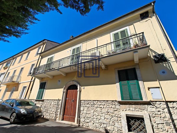 casa indipendente in vendita a Sulmona