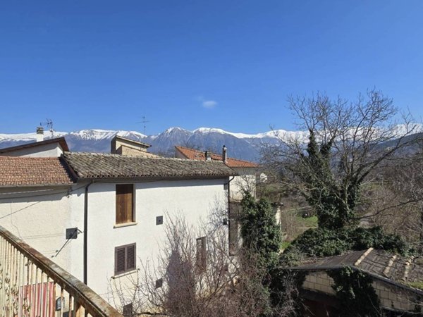 casa indipendente in vendita a Sulmona