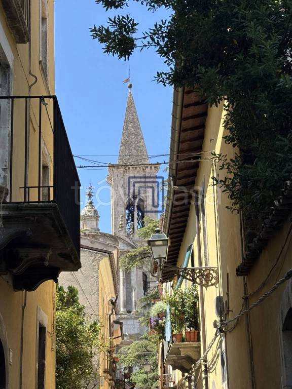 casa indipendente in vendita a Sulmona