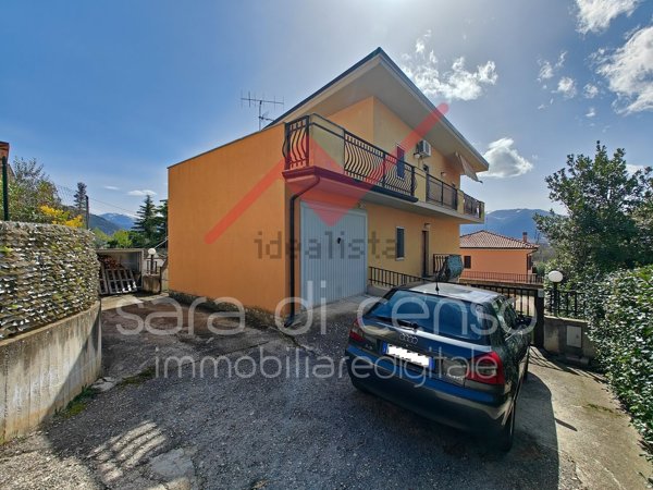 casa indipendente in vendita a Sulmona
