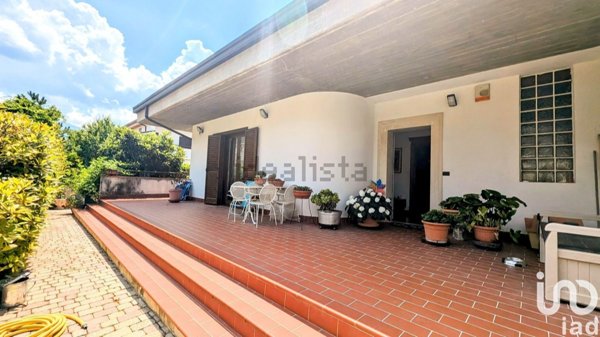 casa indipendente in vendita a Sulmona
