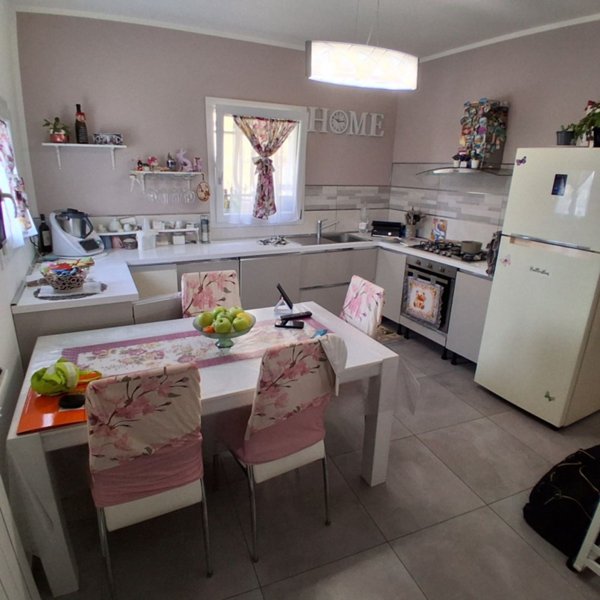 casa indipendente in vendita a Sulmona