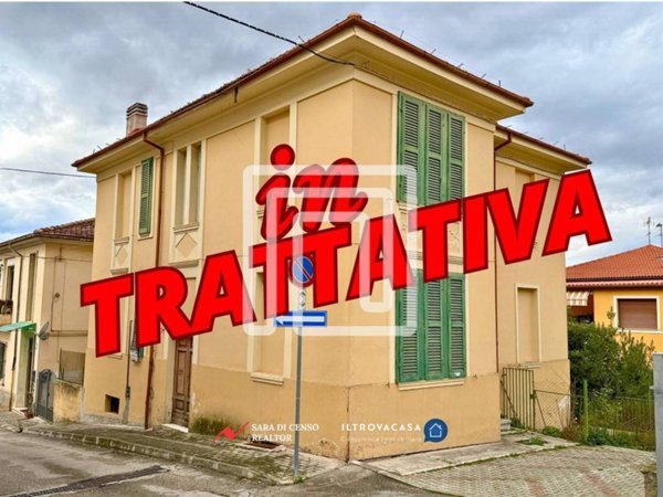 casa indipendente in vendita a Sulmona