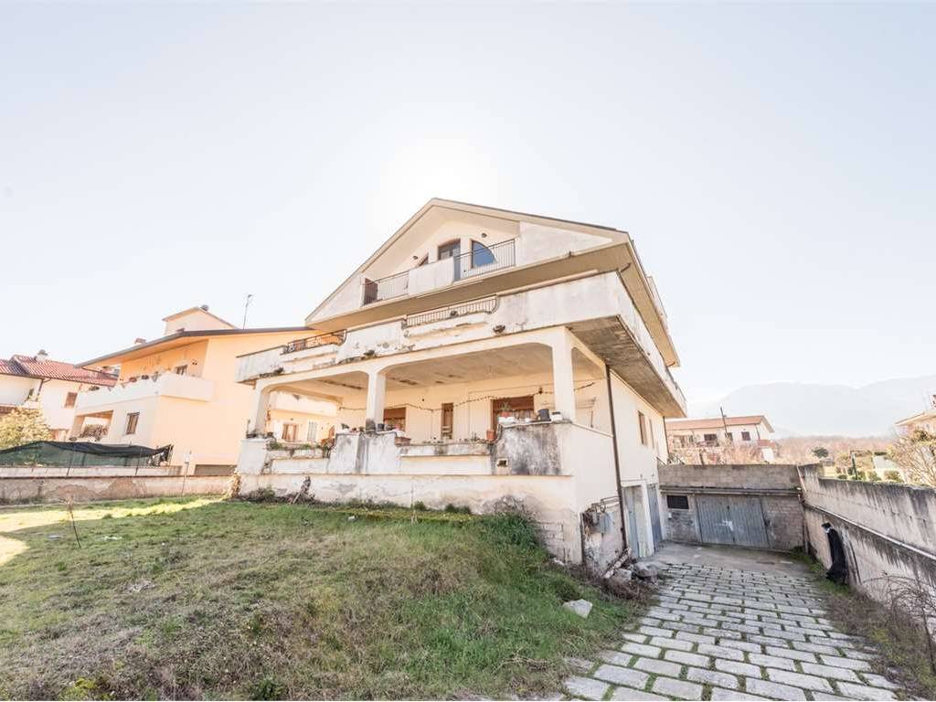 appartamento in vendita a Sulmona in zona Torrone