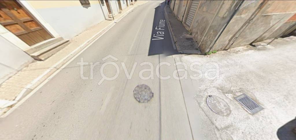 negozio in vendita a Sulmona