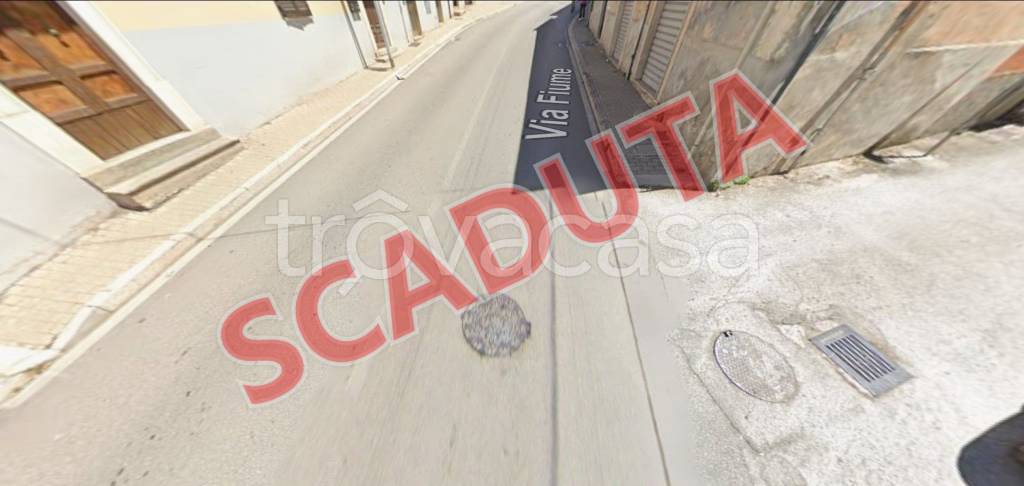 negozio in vendita a Sulmona