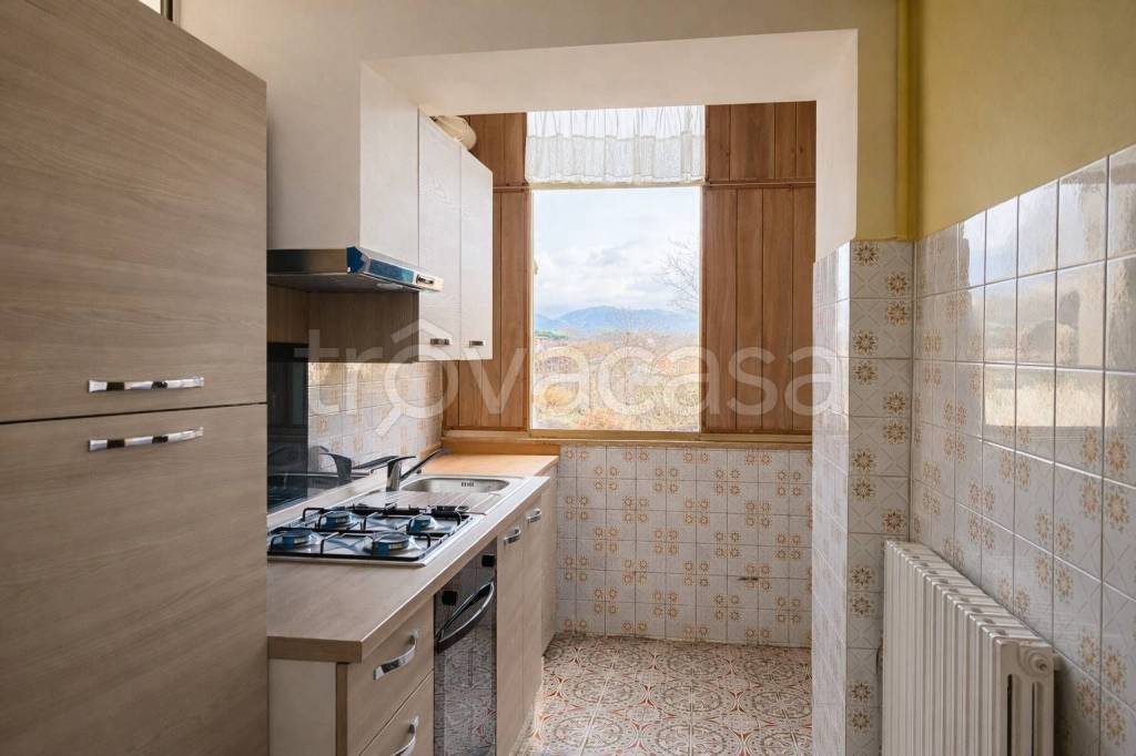 casa indipendente in vendita a Sulmona
