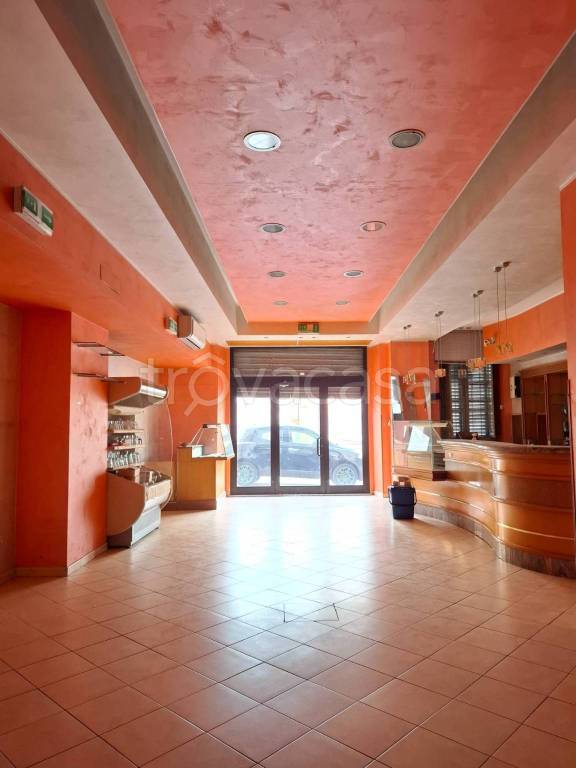 negozio in vendita a Sulmona