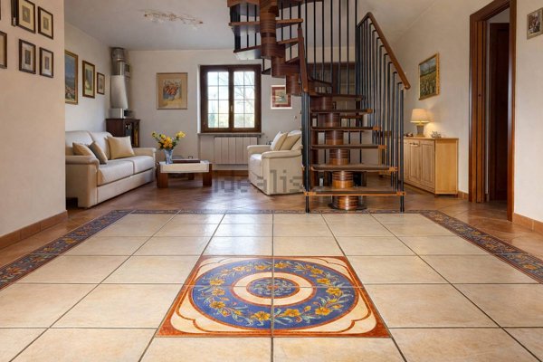 casa indipendente in vendita a Sulmona