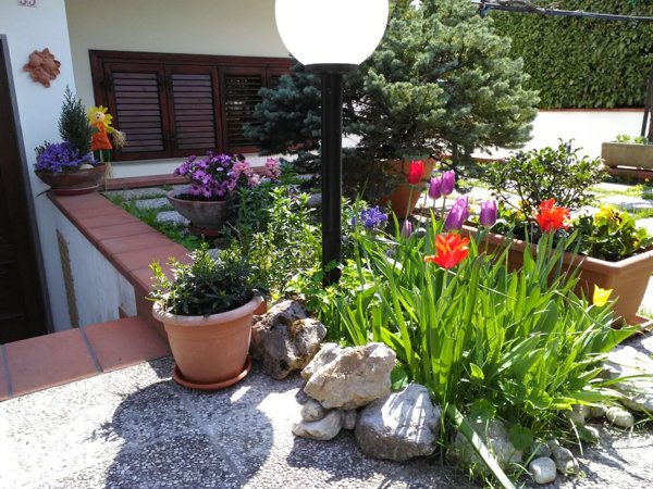 casa indipendente in vendita a Sulmona in zona Arabona