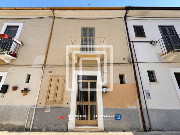casa indipendente in vendita a Sulmona