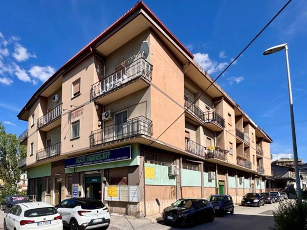 appartamento in vendita a Sulmona in zona Arabona