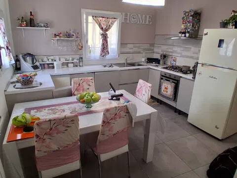 casa indipendente in vendita a Sulmona in zona Arabona