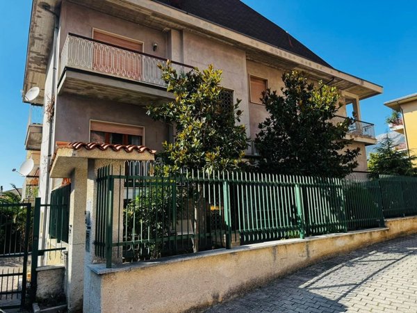 appartamento in vendita a Sulmona in zona Arabona