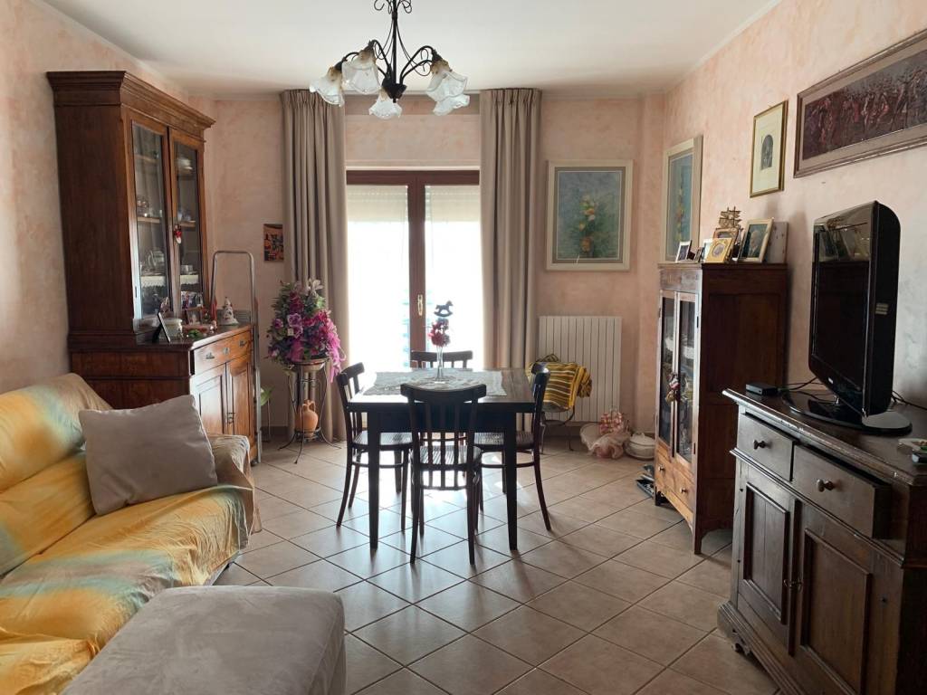 appartamento in vendita a Sulmona in zona Arabona