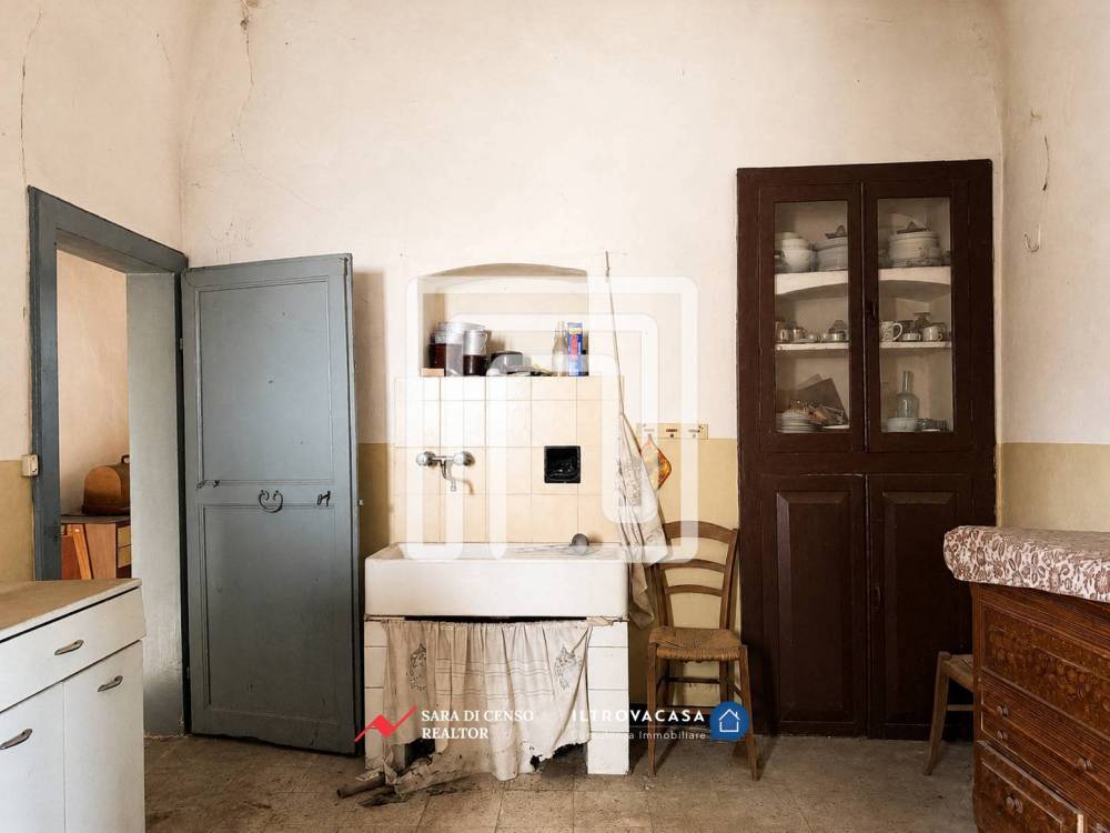 casa indipendente in vendita a Sulmona in zona Albanese