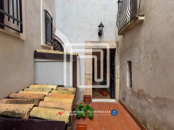 casa indipendente in vendita a Sulmona
