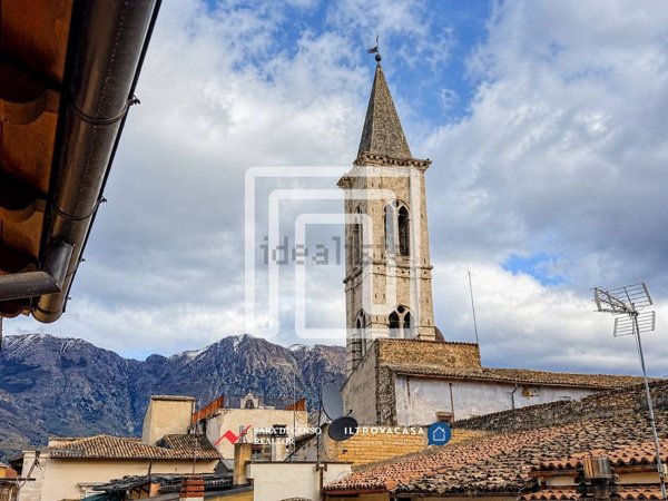 casa indipendente in vendita a Sulmona