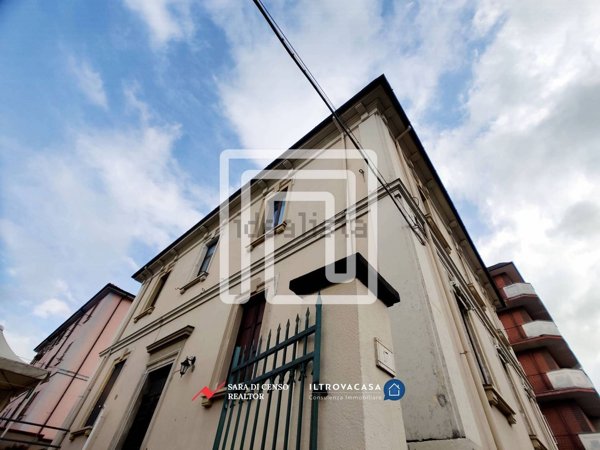 casa indipendente in vendita a Sulmona in zona Arabona