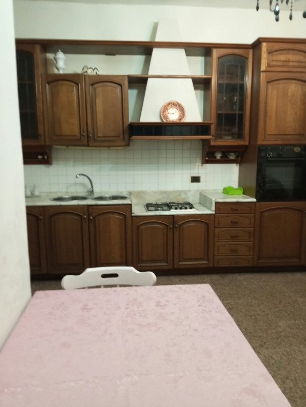 casa indipendente in vendita a Sulmona in zona Arabona