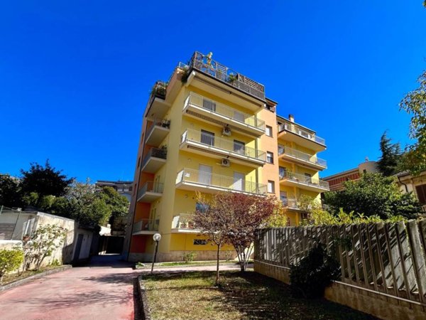 appartamento in vendita a Sulmona in zona Arabona