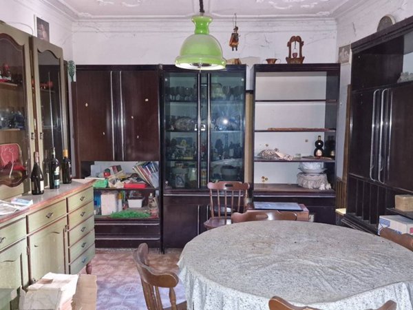 casa indipendente in vendita a Tagliacozzo