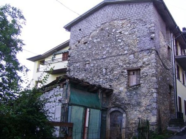 appartamento in vendita a Tagliacozzo in zona Colle San Giacomo
