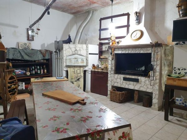 casa indipendente in vendita a Tagliacozzo