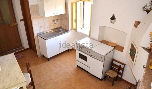 casa semindipendente in vendita a Tagliacozzo in zona Tremonti