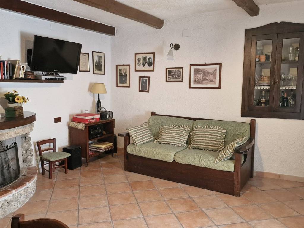 casa indipendente in vendita a Tagliacozzo